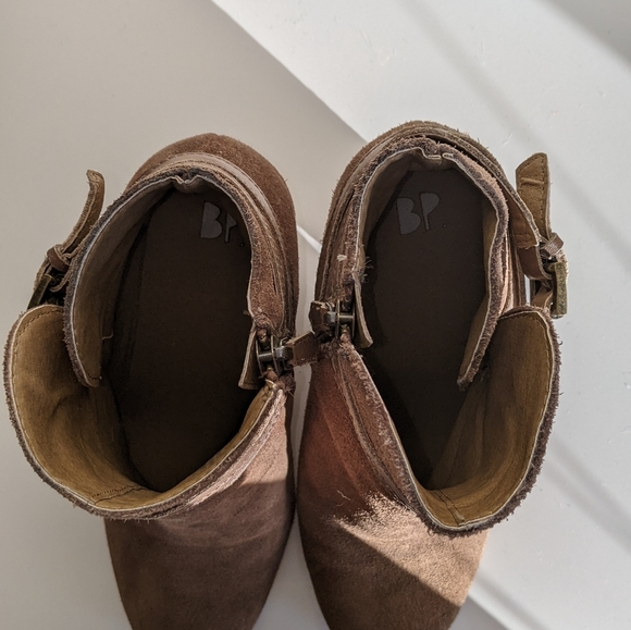 [SOLD]  -- BP TANDEM BOOTIEs brown suede leather booties size 6 - Picture 3 of 9